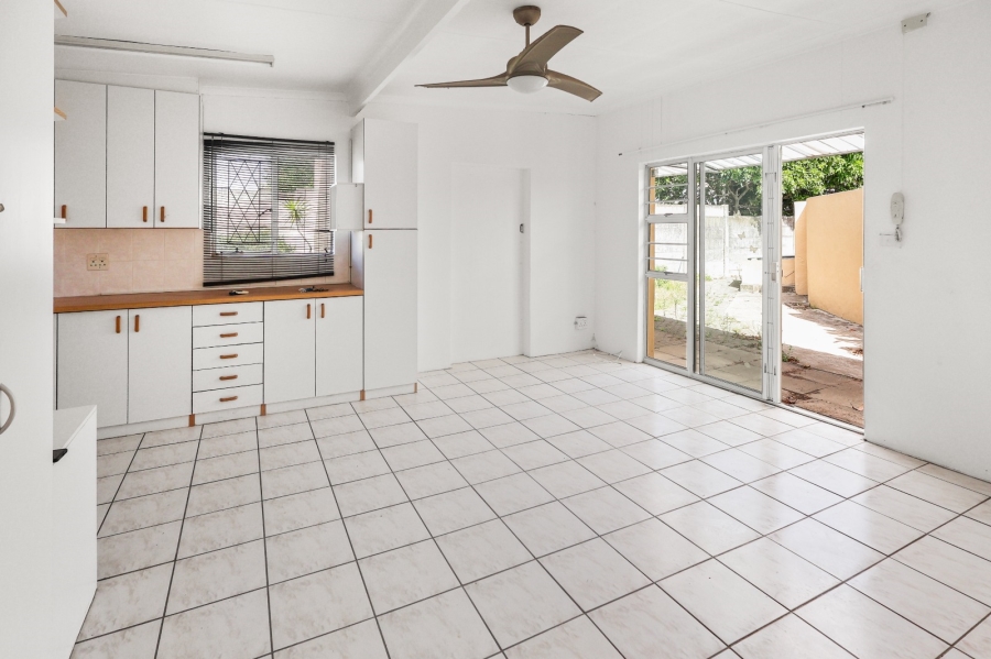 To Let 4 Bedroom Property for Rent in Baysville Eastern Cape